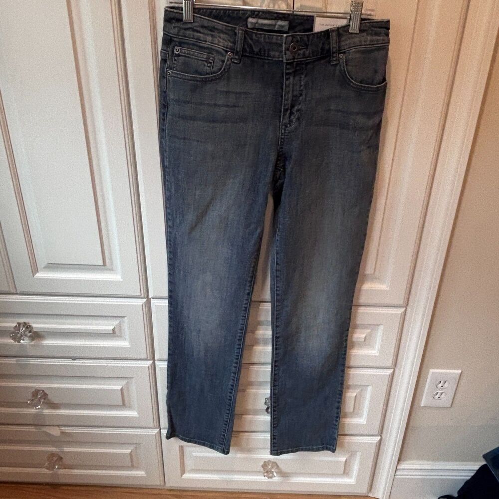 NWT Chico's Platinum‎ Denim Ultimate Fit Slim Leg Jeans Size 0/4 regular